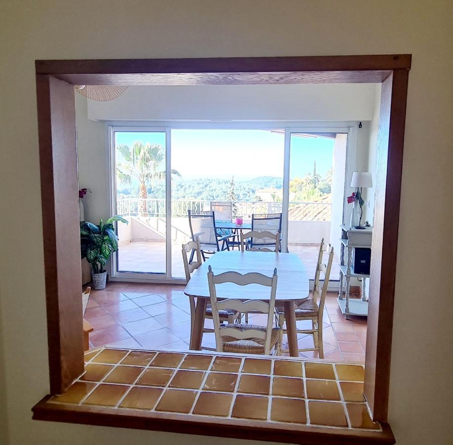 Hameau Des Amandiers Vue Mer - Piscine, Golf Et Tennis Prive Saint-Cyr-sur-Mer Kültér fotó