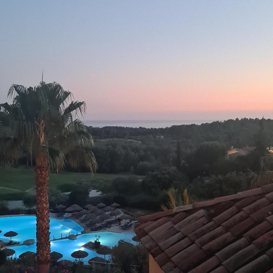 Hameau Des Amandiers Vue Mer - Piscine, Golf Et Tennis Prive Saint-Cyr-sur-Mer Kültér fotó
